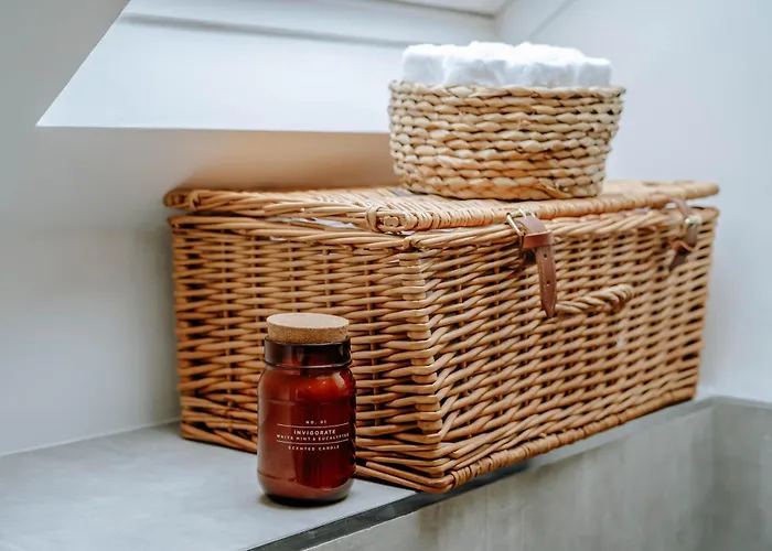 Spring Grove - * Harrogate